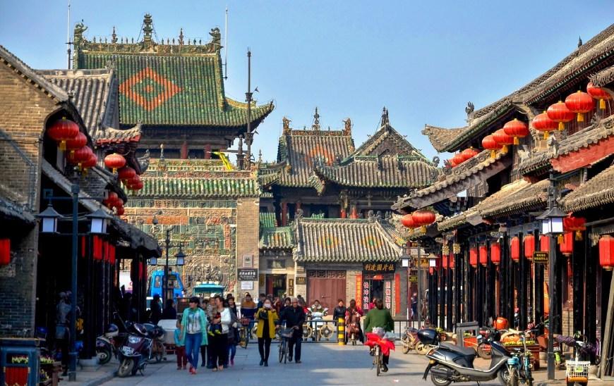 为什么明宪宗会独宠年长自己17岁的万贵妃，甚至在其去世同年郁郁而终呢？游戏画面